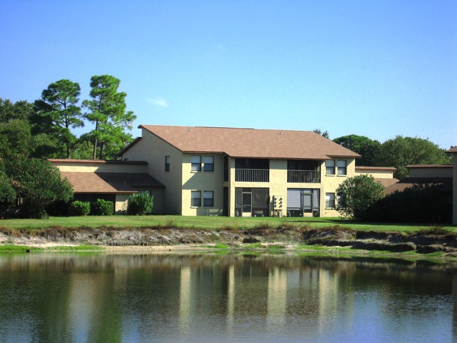 Outlook Village Apartments in Pinellas Park, FL - Building Photo - Building Photo