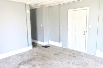 306 E North St, Unit 1 in Muncie, IN - Foto de edificio - Building Photo