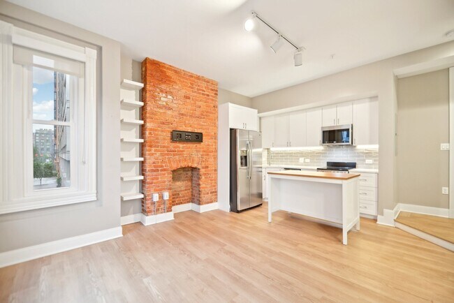 459 Massachusetts Ave NW, Unit 22 in Washington, DC - Building Photo - Building Photo