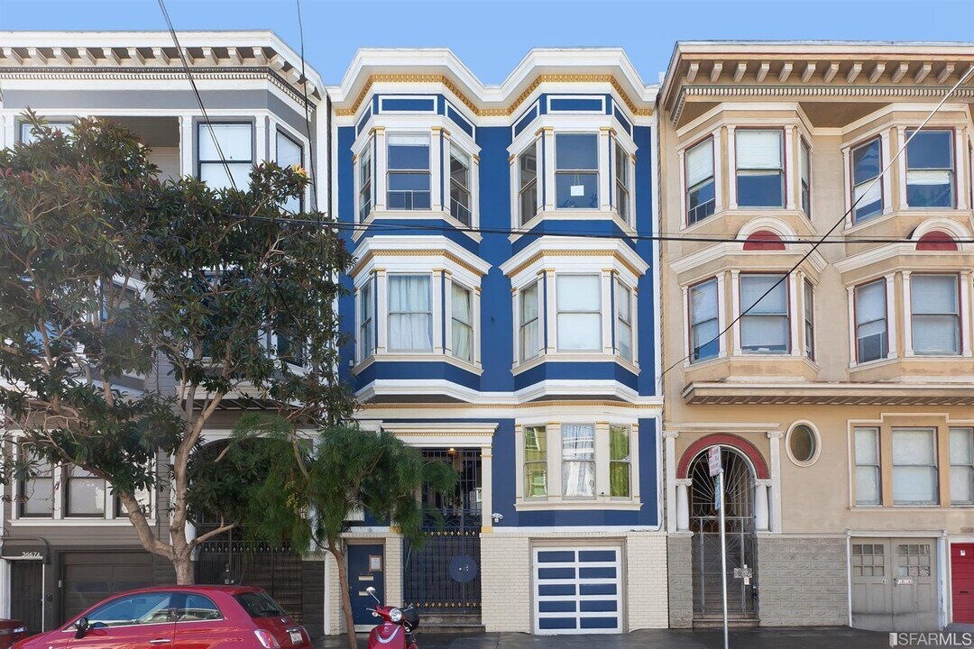 3673-3675-3675 19th St in San Francisco, CA - Building Photo