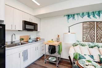 Mt Baker The Maddux Apartments in Seattle, WA - Foto de edificio - Building Photo