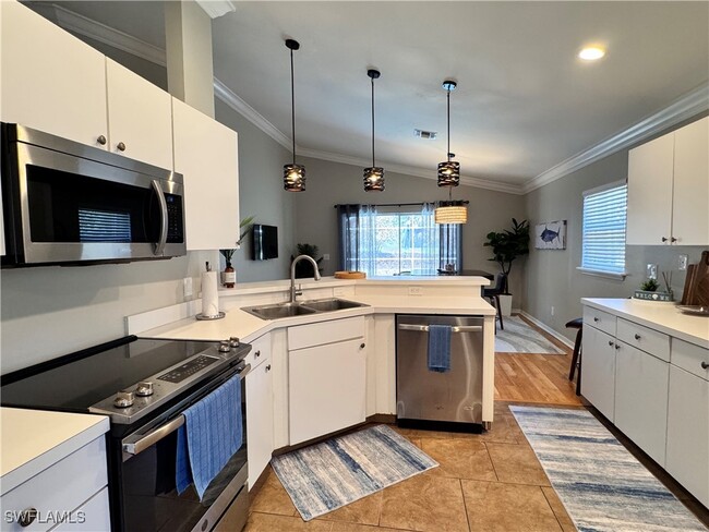 property at 17974 Oakmont Ridge Cir