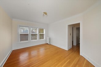 735.5 Hinman Ave in Evanston, IL - Foto de edificio - Building Photo