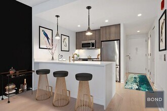 515 W 38th St in New York, NY - Building Photo - Building Photo