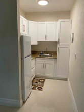 124 ST SW 97 Ave in Kendall, FL - Building Photo - Building Photo