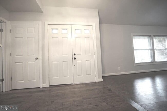 322 Sugarland Run Dr in Sterling, VA - Building Photo - Building Photo