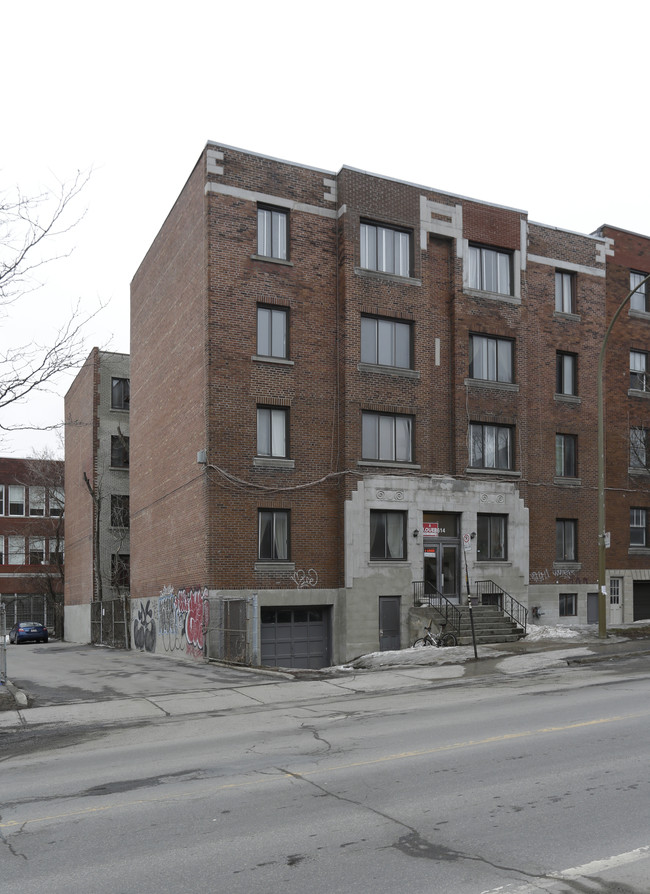 3614 Décarie in Montréal, QC - Building Photo - Primary Photo