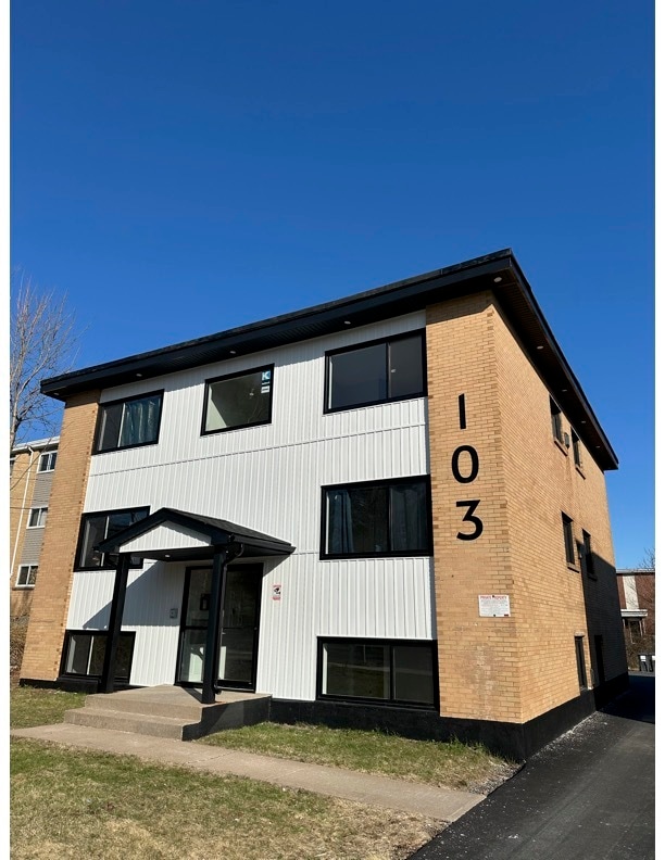 property at 103 Pinecrest Dr
