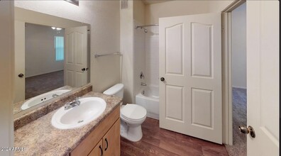 16682 N W Point Pkwy, Unit 3 in Surprise, AZ - Building Photo - Building Photo