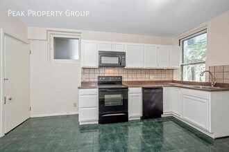 3206 Bishop St in Cincinnati, OH - Building Photo - Building Photo