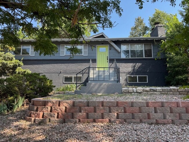 property at 1212 Westmoreland Rd