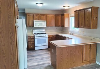 32380 Brown St in Garden City, MI - Building Photo - Building Photo