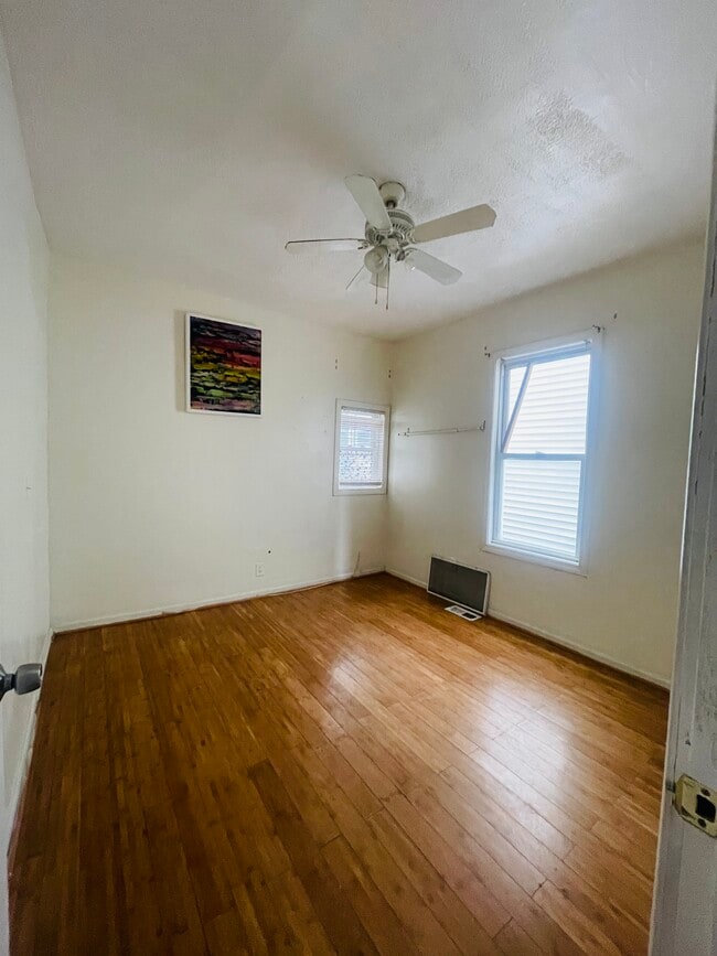 19 Hurlburt St, Unit 3F