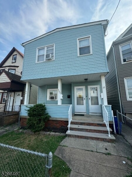 854 Paterson Ave-Unit -2 in East Rutherford, NJ - Building Photo