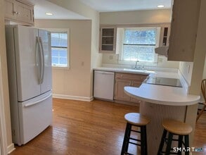 12 Taunton Lake Dr in Newtown, CT - Building Photo - Building Photo