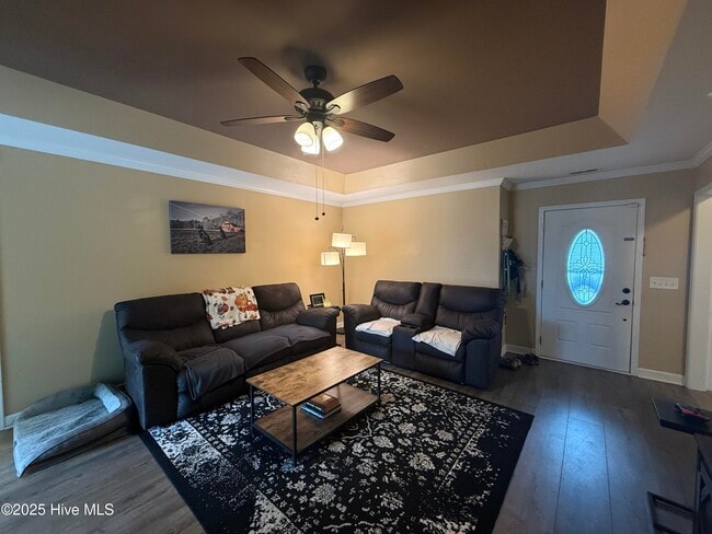 508 Jasmine Ln in Jacksonville, NC - Building Photo - Building Photo