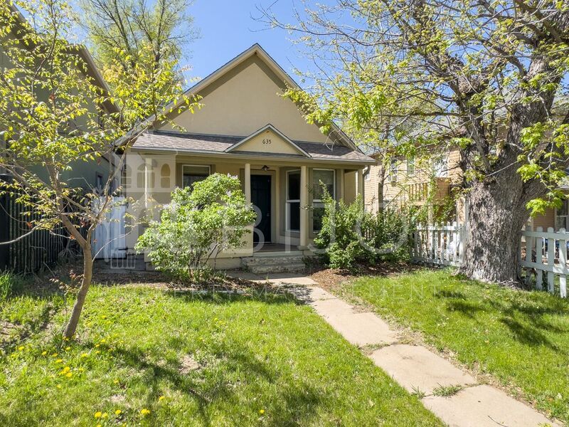 635 E Boulder St in Colorado Springs, CO - Building Photo