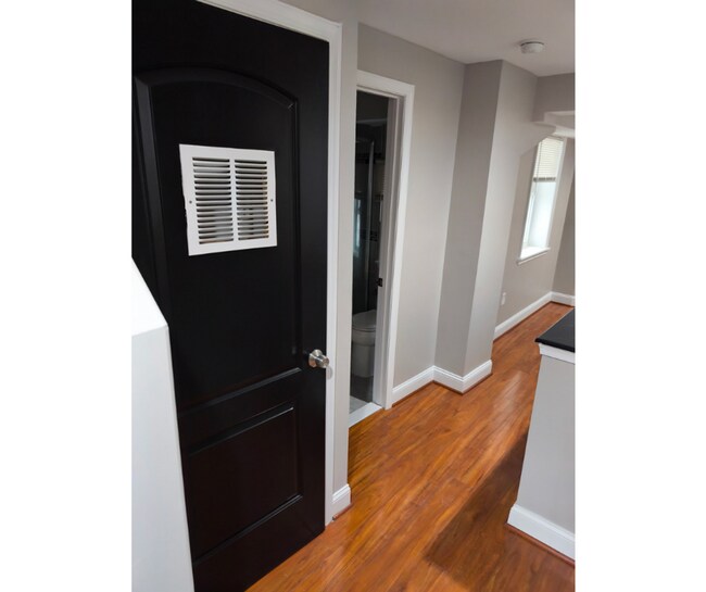 1932 Bank St in Baltimore, MD - Building Photo - Building Photo