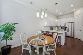 508 Renaissance Ln in Irving, TX - Building Photo - Building Photo