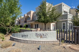 Barolo Condominiums in Scottsdale, AZ - Foto de edificio - Building Photo