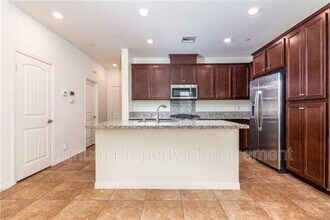 40347 Calle Real in Murrieta, CA - Building Photo - Building Photo