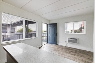 734 NW 80th St in Miami, FL - Building Photo - Building Photo