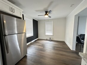 610 E Main St in Ephrata, PA - Building Photo - Building Photo