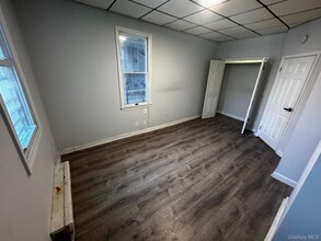 157 Linden St in Yonkers, NY - Building Photo - Building Photo