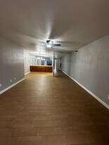 9797 Leawood Blvd, Unit 5 in Houston, TX - Building Photo