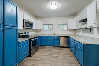 1230 Chalmers Ave in San Antonio, TX - Building Photo - Building Photo