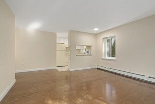 133 Beaconsfield Rd, Unit #36 Apartments