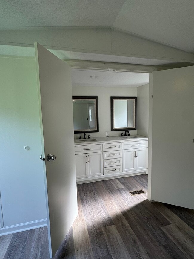 6533 GA-196 in Hinesville, GA - Building Photo - Building Photo