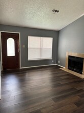 6227 Valley King in San Antonio, TX - Building Photo - Building Photo