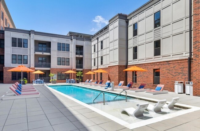 601 Meeting St in Charleston, SC - Building Photo - Building Photo