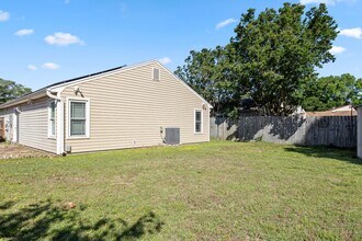 920 White Oak Ct N in Chesapeake, VA - Building Photo - Building Photo