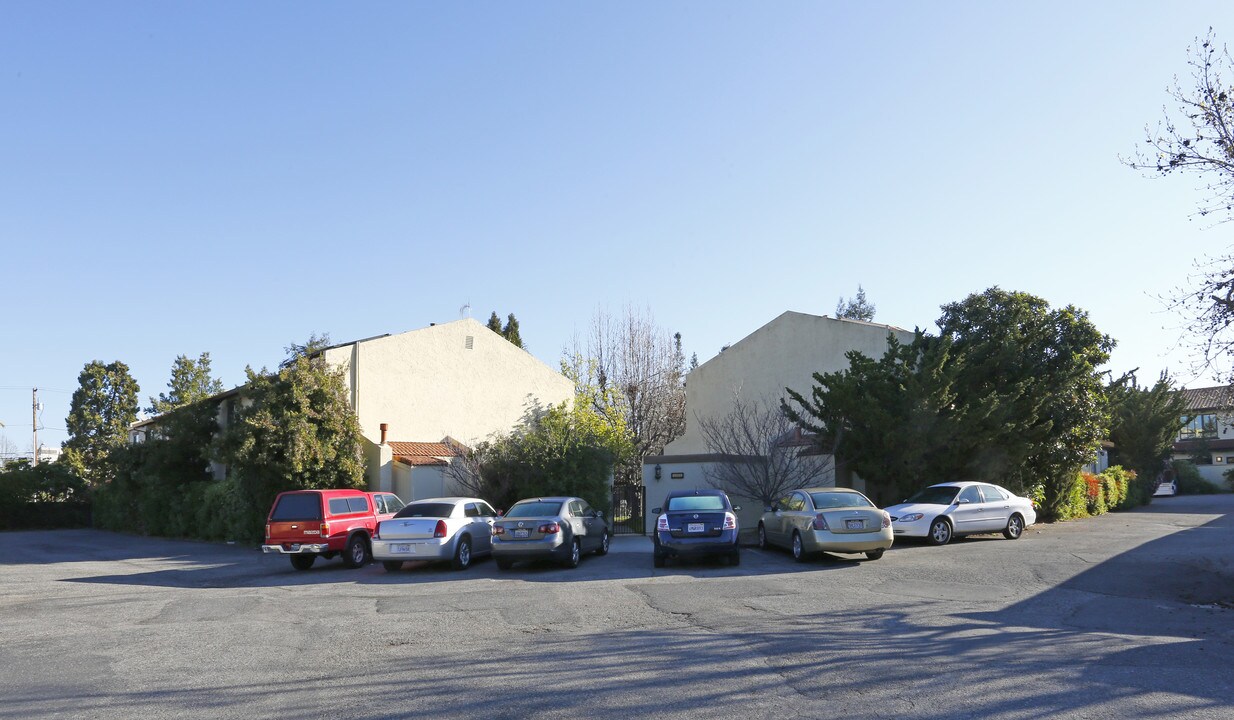 131 Rose Ct in Campbell, CA - Building Photo