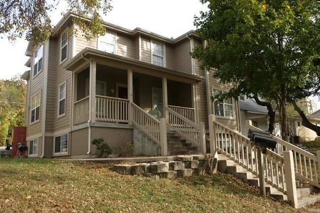 property at 1014 Mississippi St