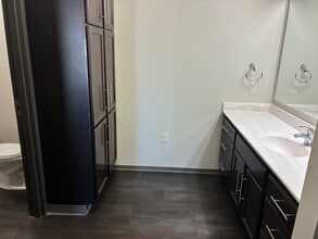 Presentation Heights in Aberdeen, SD - Foto de edificio - Building Photo