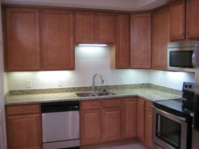 12 S Plum St in Richmond, VA - Building Photo - Building Photo
