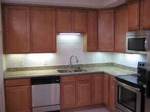 12 S Plum St in Richmond, VA - Building Photo - Building Photo