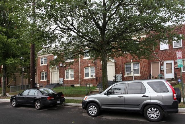 1723 Q St SE in Washington, DC - Foto de edificio - Building Photo