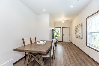 7586 24th Street S in Fargo, ND - Building Photo - Building Photo