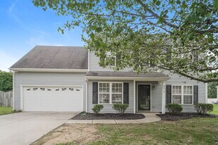 9612 Ashlyn Elizabeth Ct in Charlotte, NC - Building Photo
