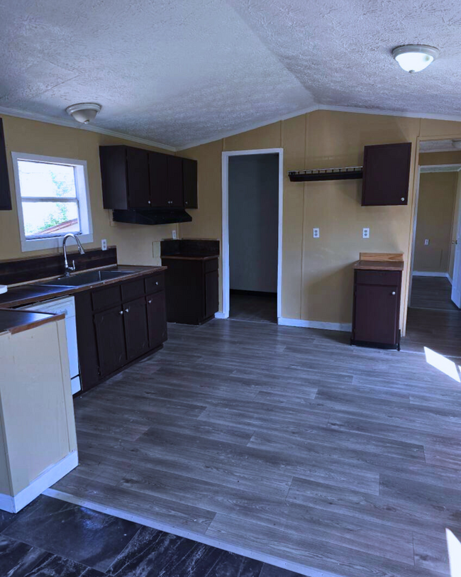 property at 4915 US-80