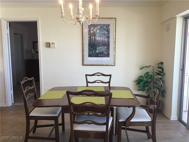 property at 2600 Gulf Shore Blvd N