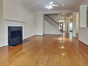 3009 Fallbrook Ct in Pearland, TX - Building Photo - Building Photo