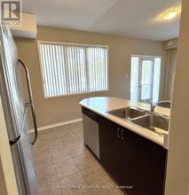 3055 Thomas St in Mississauga, ON - Building Photo - Building Photo