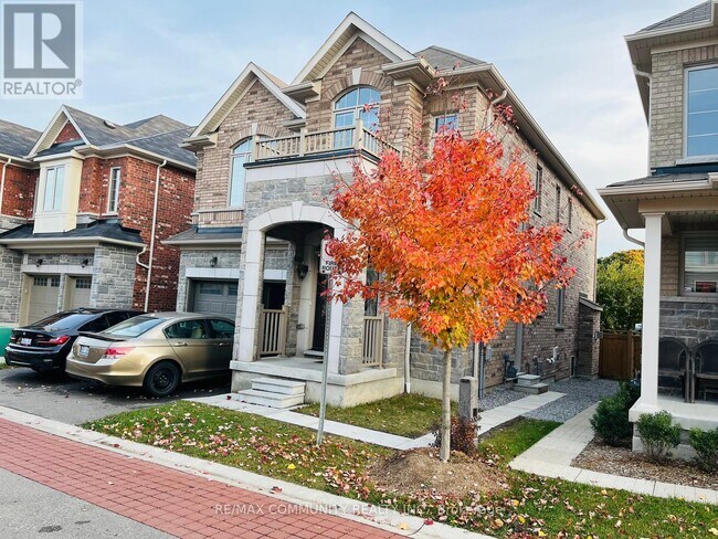 30 Hassard-Short Ln in Ajax, ON - Building Photo - Building Photo