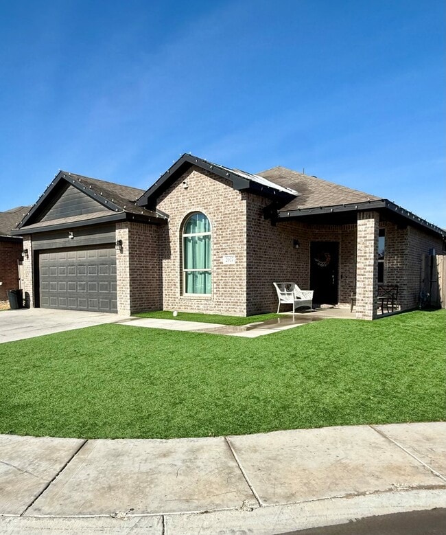 2027 Ebbets Dr in Odessa, TX - Building Photo - Building Photo