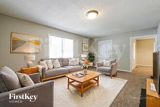 390 Hillside Dr SW in Atlanta, GA - Building Photo - Building Photo